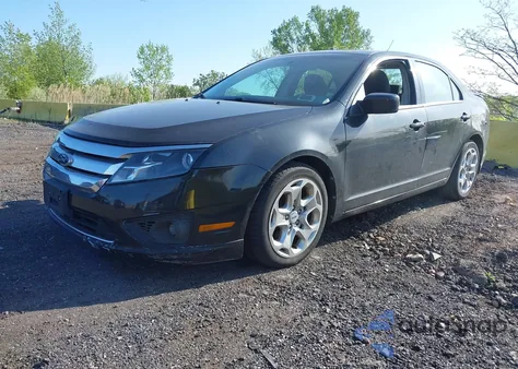 2010 Ford Fusion Se z USA, uszkodzony, nr VIN 3FAHP0HA5AR282574